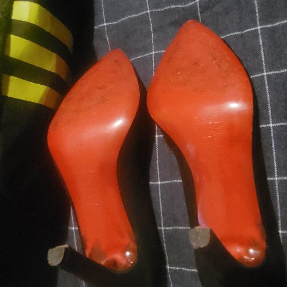 CHRISTIAN LOUBOUTIN PUMPS size 41 (9 or 10) - Picture 5 of 6